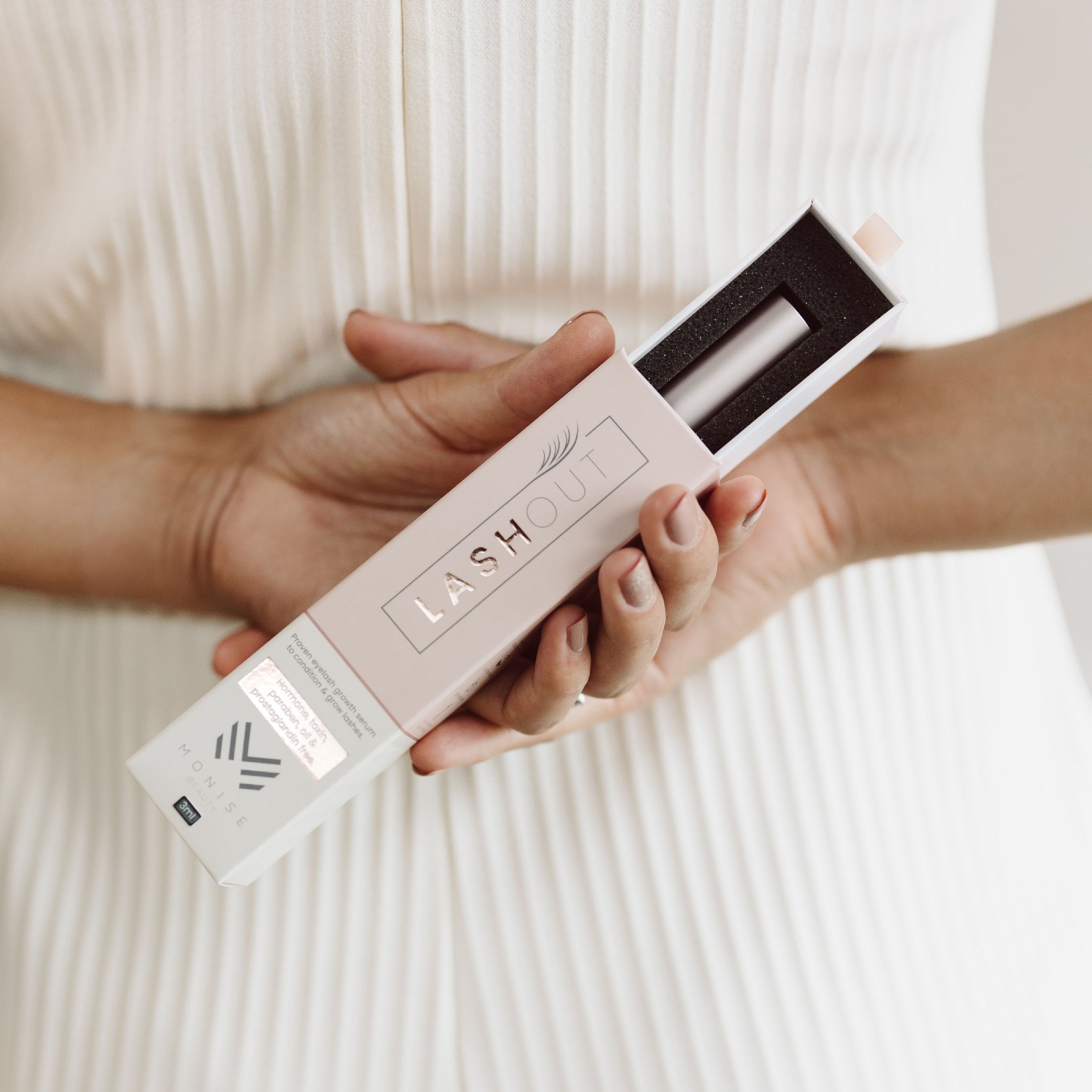 LASHOUT Eyelash Growth Serum